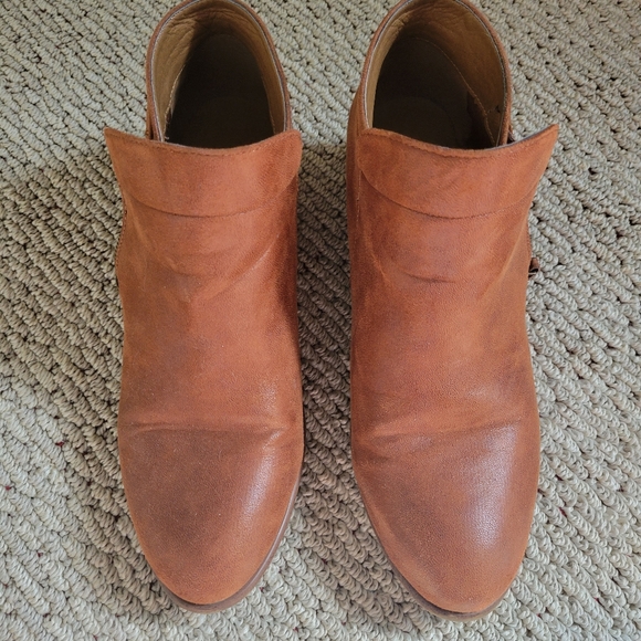 Wild Diva booties - Picture 2 of 6